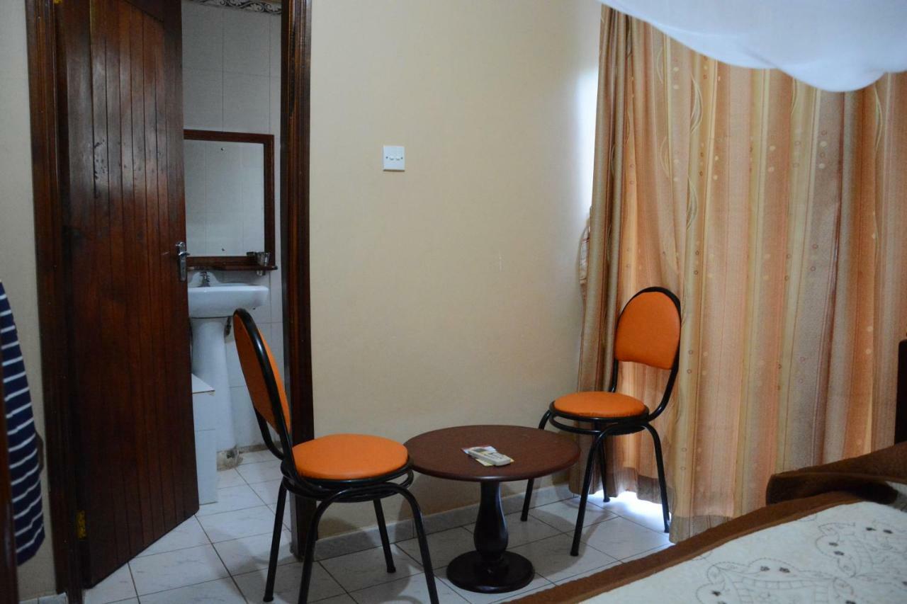 Rwenzori International Hotel Kasese Buitenkant foto