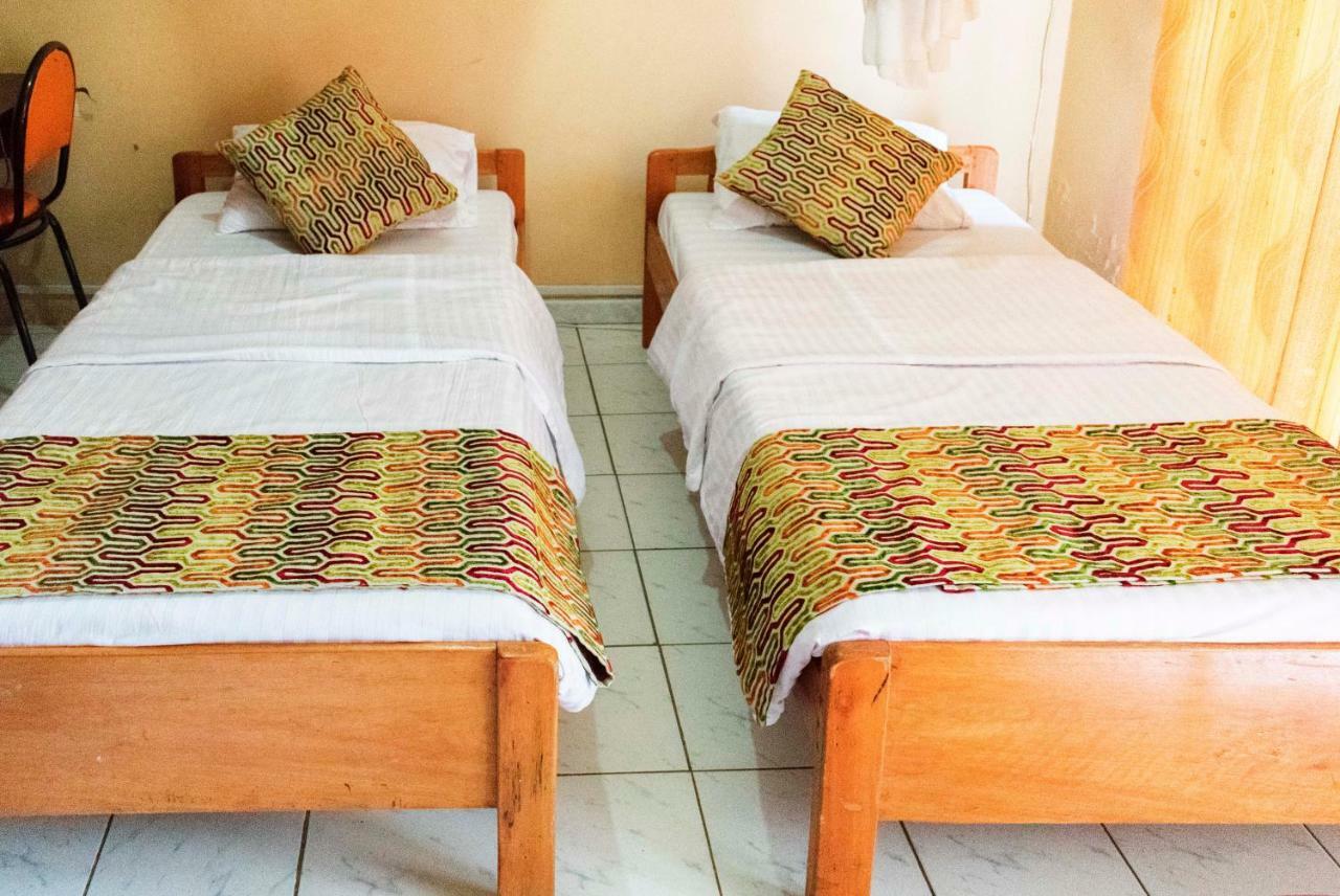 Rwenzori International Hotel Kasese Buitenkant foto